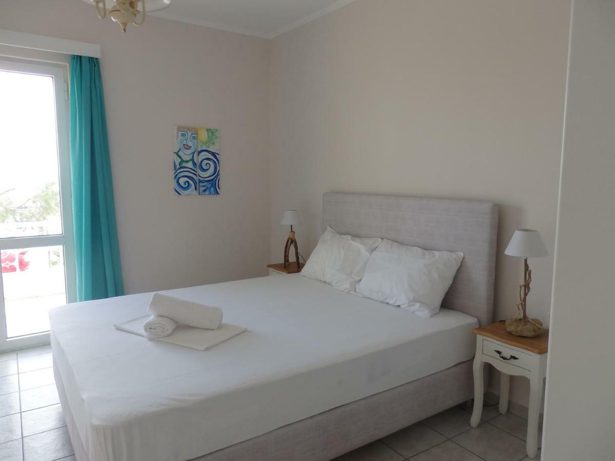 Coastal Apartment Christina Makriyialos Bagian luar foto