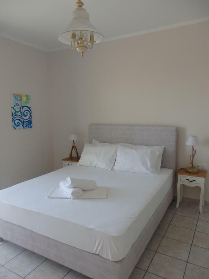 Coastal Apartment Christina Makriyialos Bagian luar foto