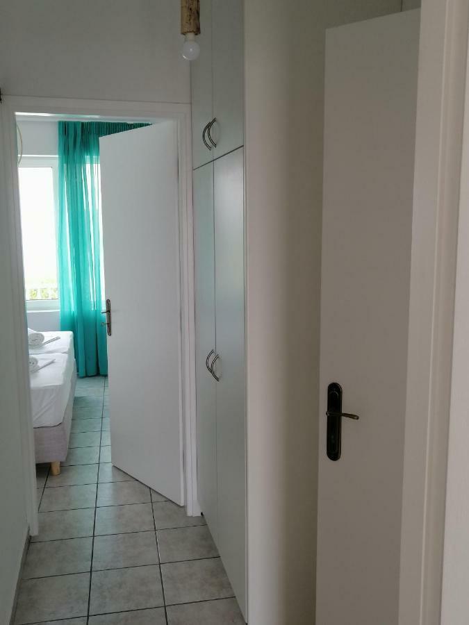 Coastal Apartment Christina Makriyialos Bagian luar foto
