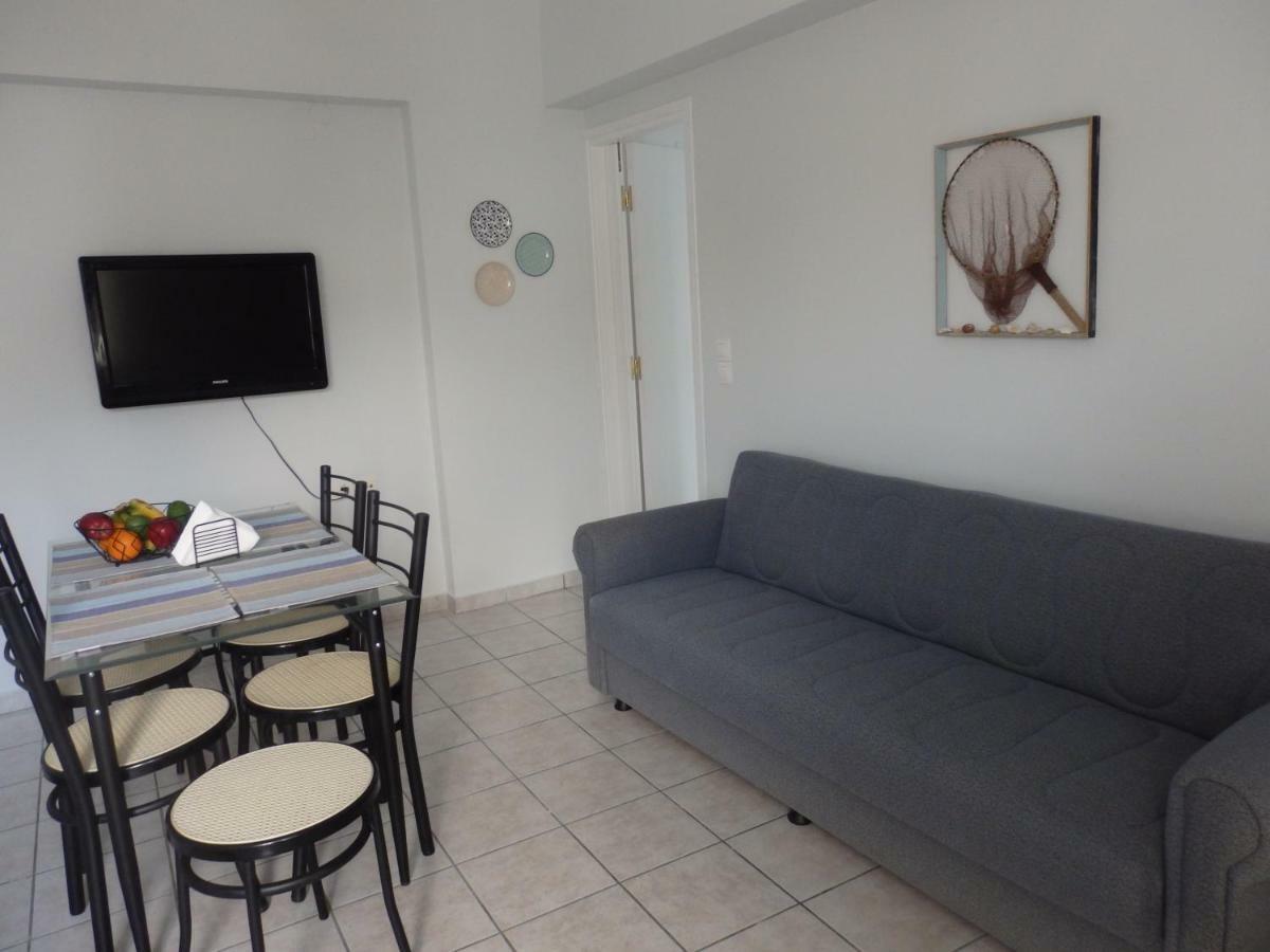 Coastal Apartment Christina Makriyialos Bagian luar foto