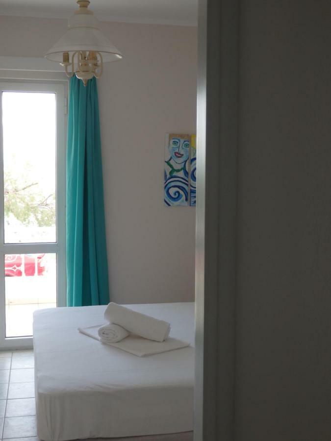 Coastal Apartment Christina Makriyialos Bagian luar foto