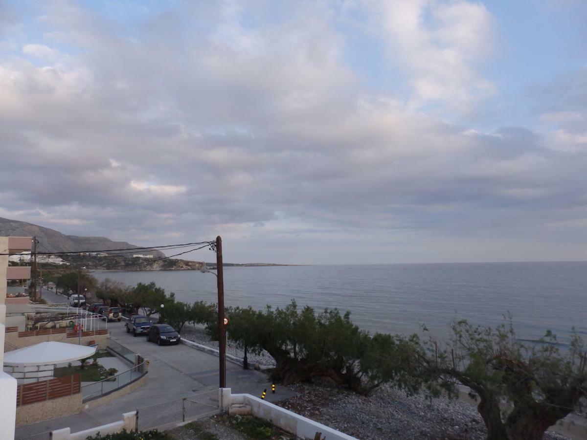 Coastal Apartment Christina Makriyialos Bagian luar foto
